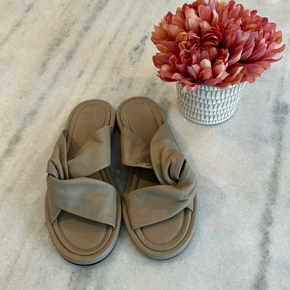 NWOT Everlane The Day Twist Sandal - Picture 6 of 12